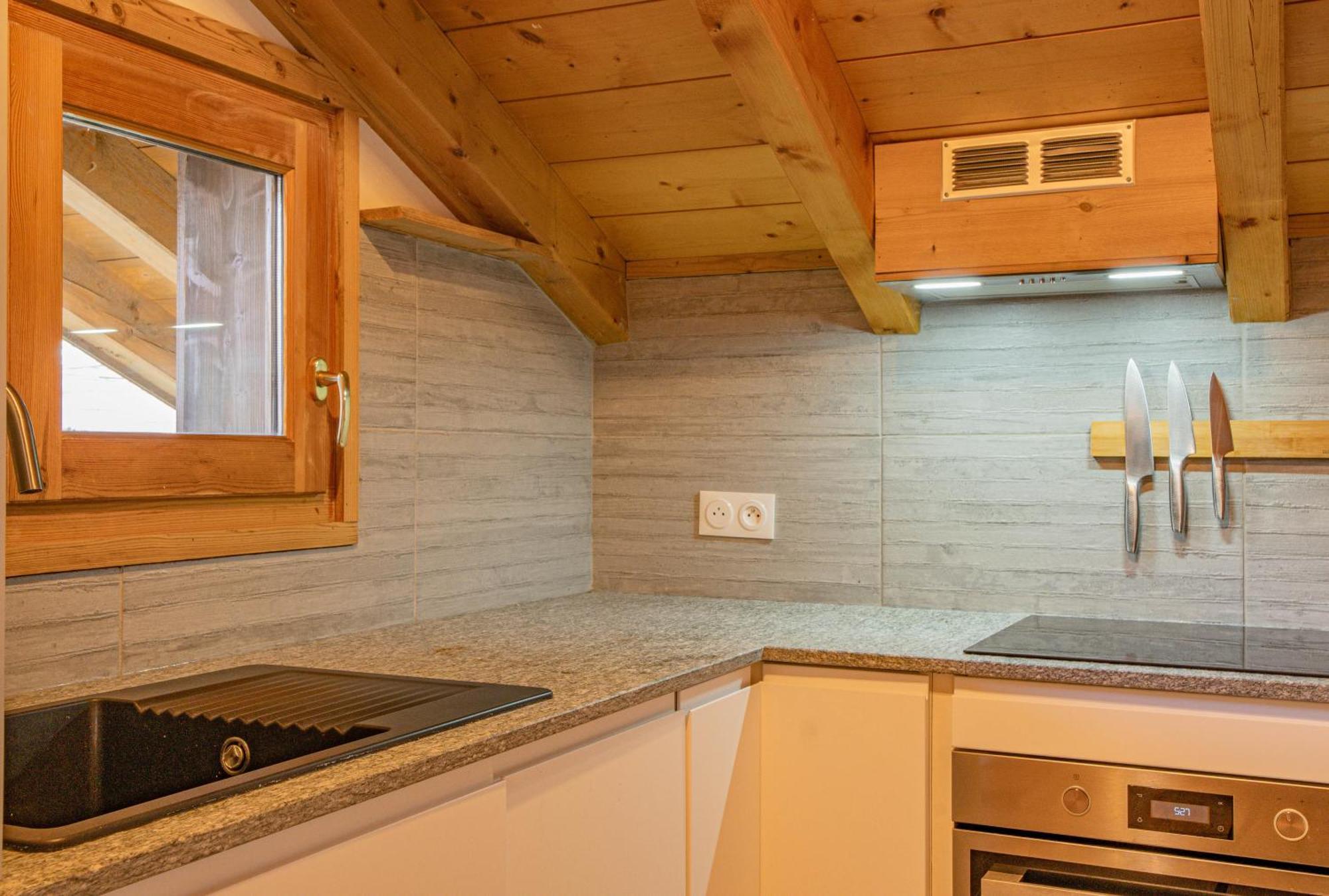 Apartment Capucin - A 3 Bedroom Chamonix Mountain Loft Экстерьер фото