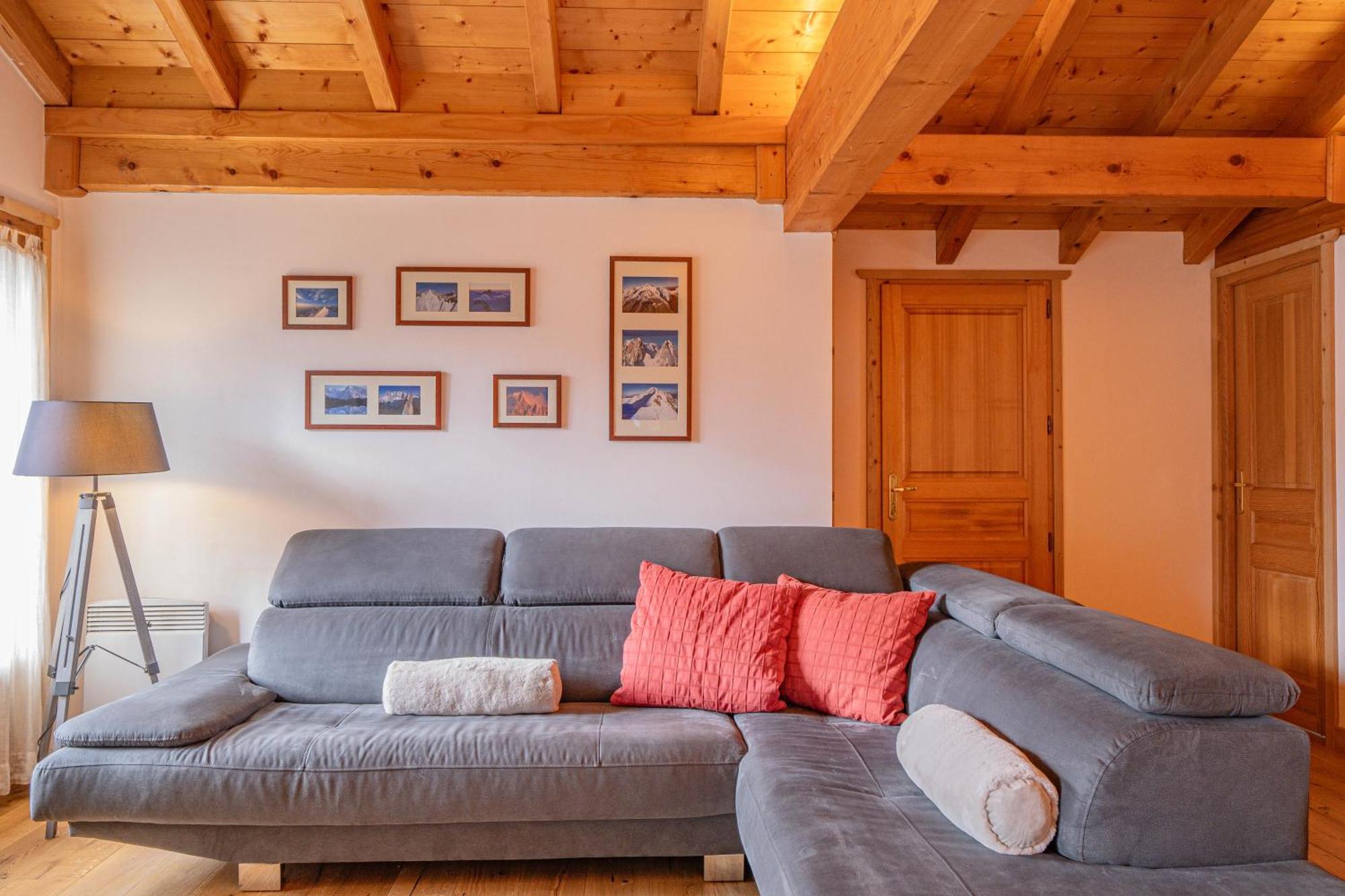 Apartment Capucin - A 3 Bedroom Chamonix Mountain Loft Экстерьер фото